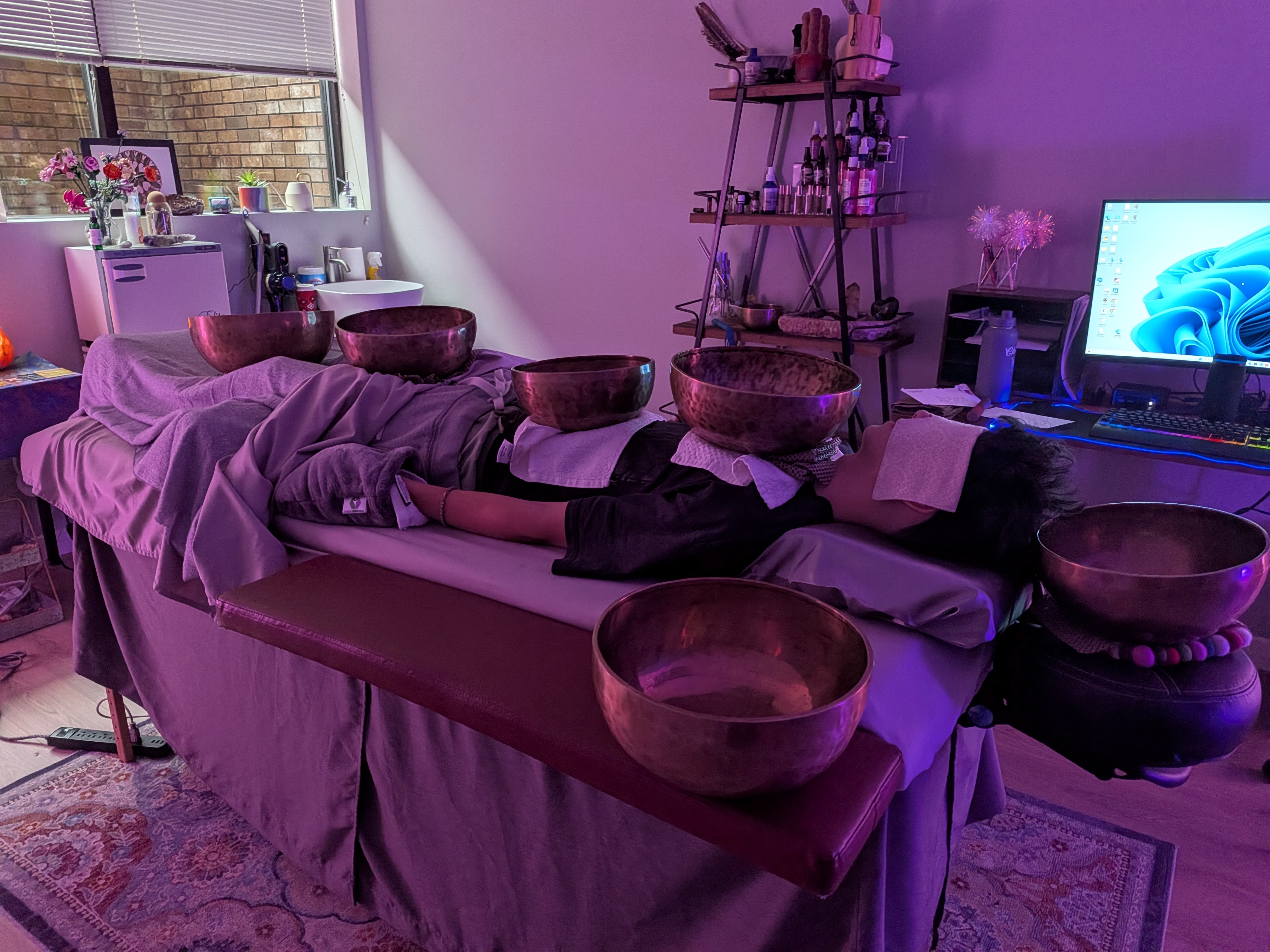 Harmonic sound healing bowls